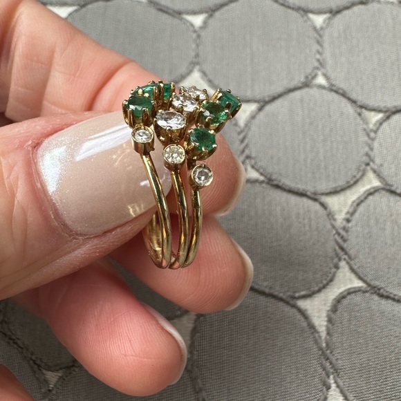 14 carat gold Emerald and diamond cocktail ring - Picture 4 of 8